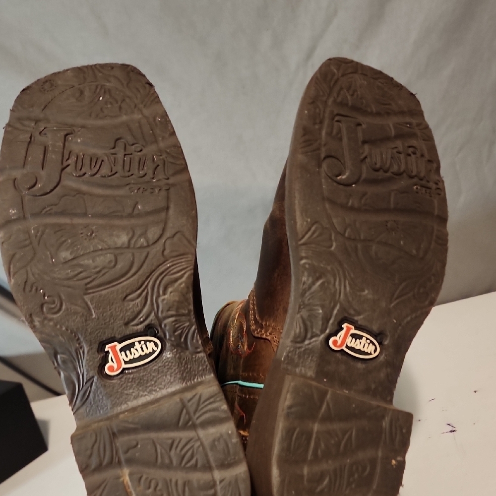 Justin Boots Brown Ankle Boots with Turquoise and Orange Embroidery - Picture 7 of 11